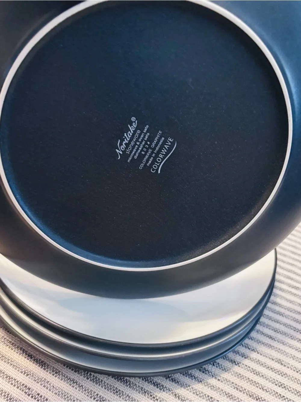 Noritake Colorwave Graphite stoneware